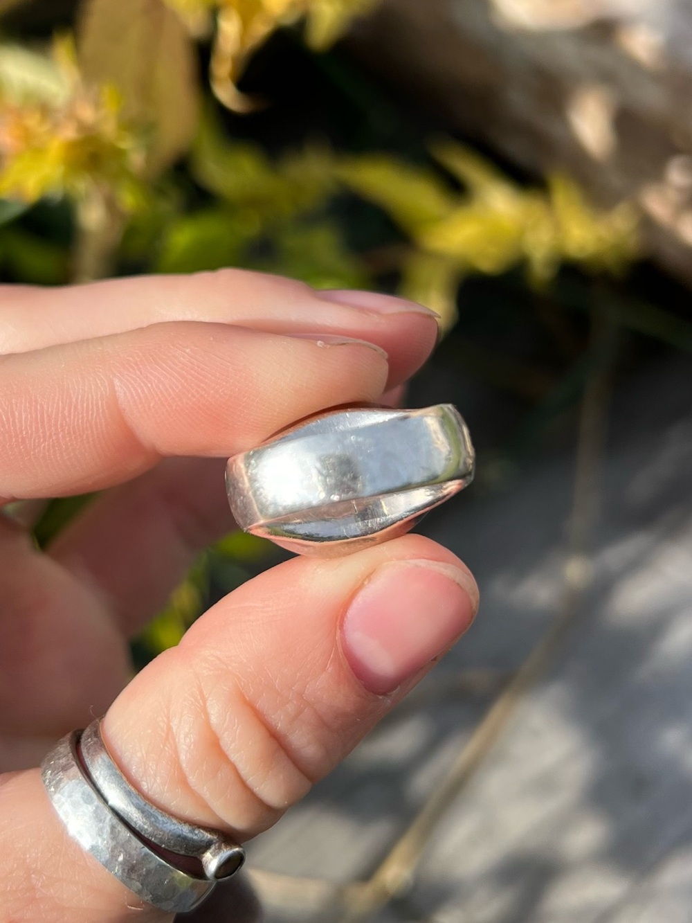 Chunky Silver & Red Ring - Picture 8 of 10